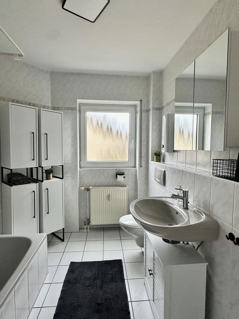 Prenájom bytu 2-izbový 59 m², Alzey, Porýnie-Falcko Prenájom bytu 2-izbový 59 m², Alzey, Porýnie-Falcko