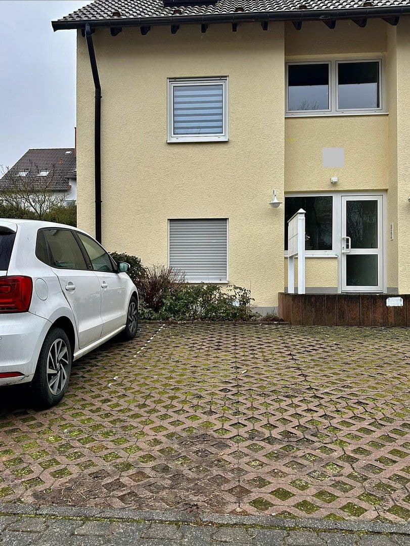 Prenájom bytu 2-izbový 59 m², Alzey, Porýnie-Falcko Prenájom bytu 2-izbový 59 m², Alzey, Porýnie-Falcko