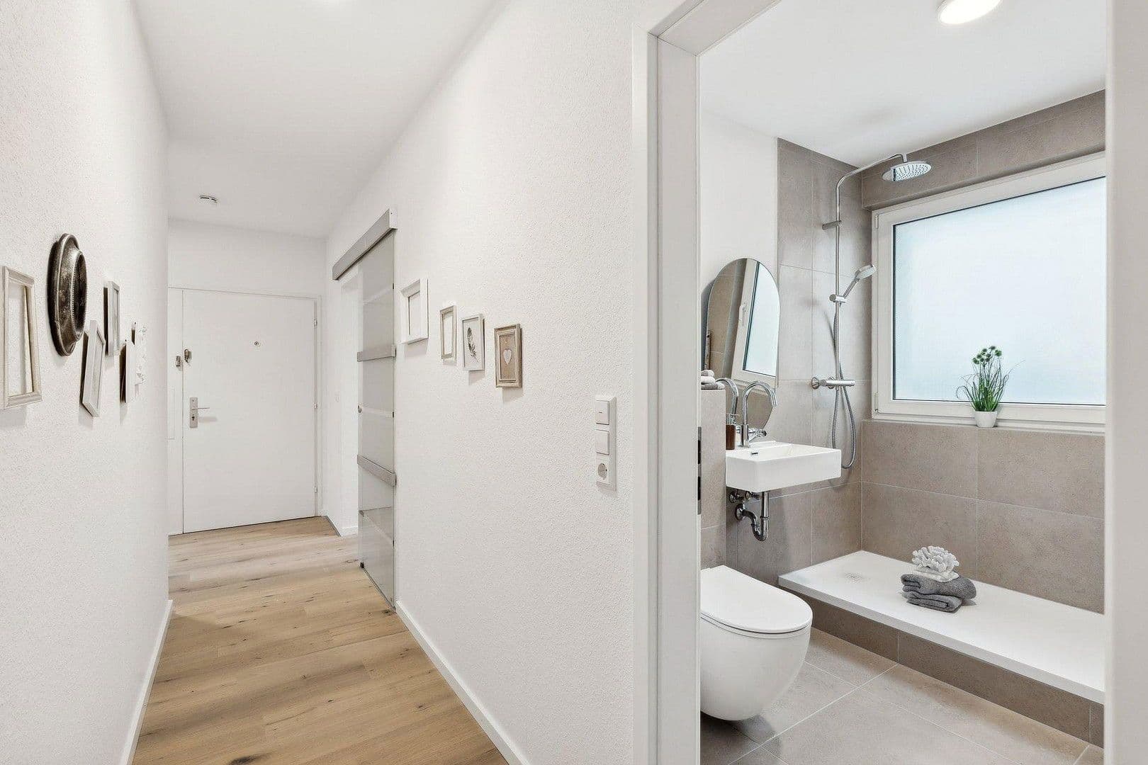 Predaj bytu 3-izbový 81 m², Hannover, Dolné Sasko Predaj bytu 3-izbový 81 m², Hannover, Dolné Sasko