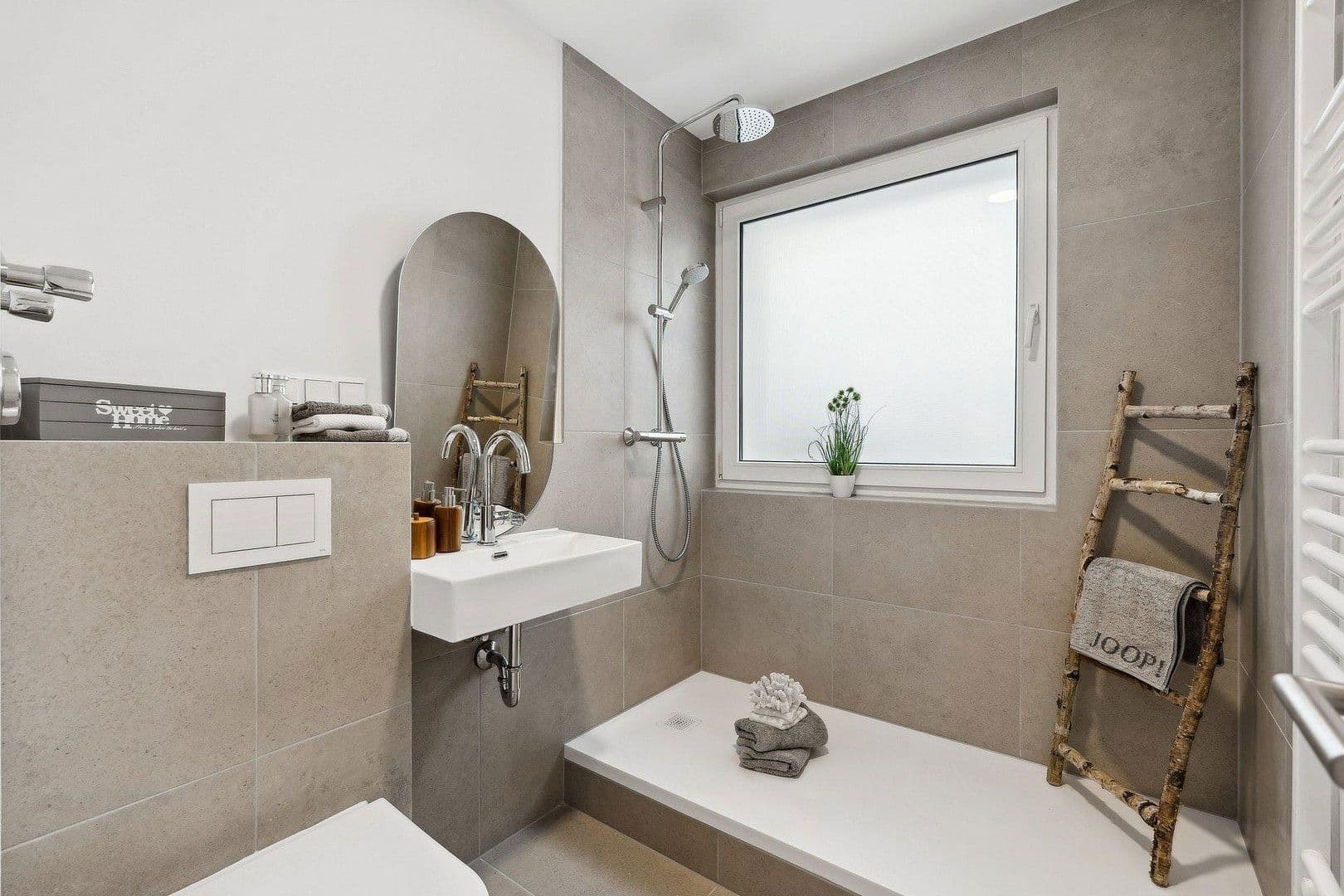 Predaj bytu 3-izbový 81 m², Hannover, Dolné Sasko Predaj bytu 3-izbový 81 m², Hannover, Dolné Sasko