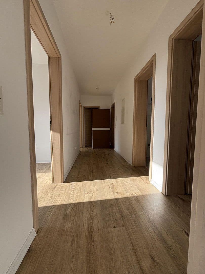 Prenájom bytu 3-izbový 82 m², Treschklinger Str. 57, Bad Rappenau, Bádensko-Wurttembersko Prenájom bytu 3-izbový 82 m², Treschklinger Str. 57, Bad Rappenau, Bádensko-Wurttembersko