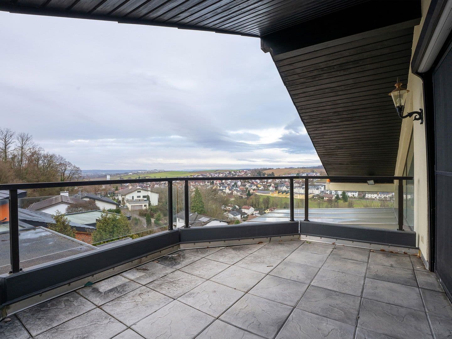 Predaj domu 332 m², pozemek 637 m², Untergruppenbach, Bádensko-Wurttembersko Predaj domu 332 m², pozemek 637 m², Untergruppenbach, Bádensko-Wurttembersko