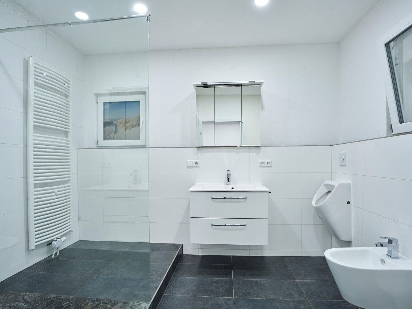 Predaj domu 332 m², pozemek 637 m², Untergruppenbach, Bádensko-Wurttembersko Predaj domu 332 m², pozemek 637 m², Untergruppenbach, Bádensko-Wurttembersko