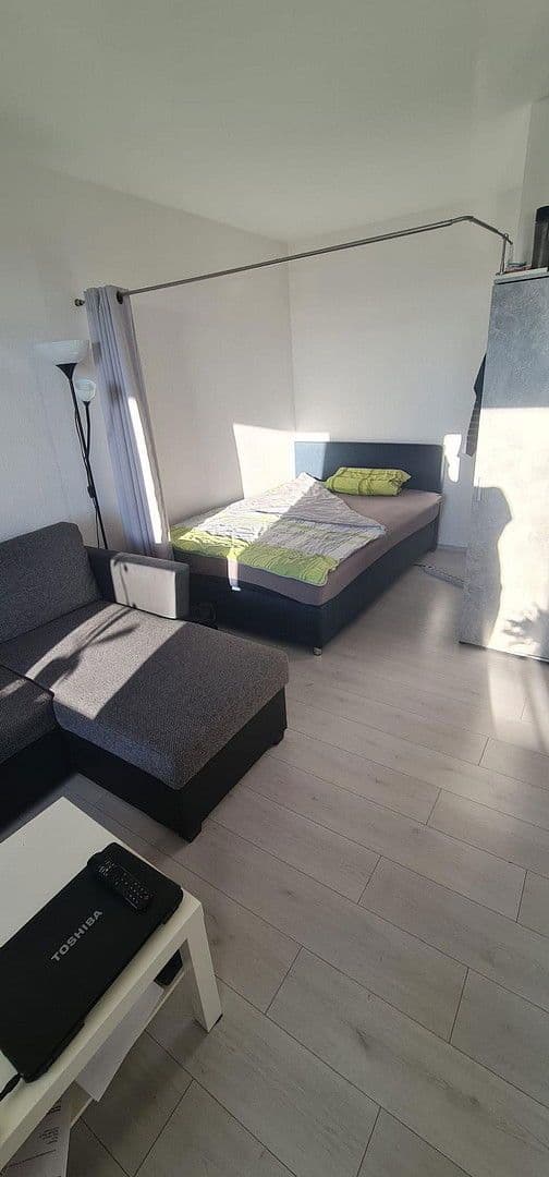 Prenájom bytu 1-izbový 30 m², Erlangen Büchenbach, Bavorsko Prenájom bytu 1-izbový 30 m², Erlangen Büchenbach, Bavorsko