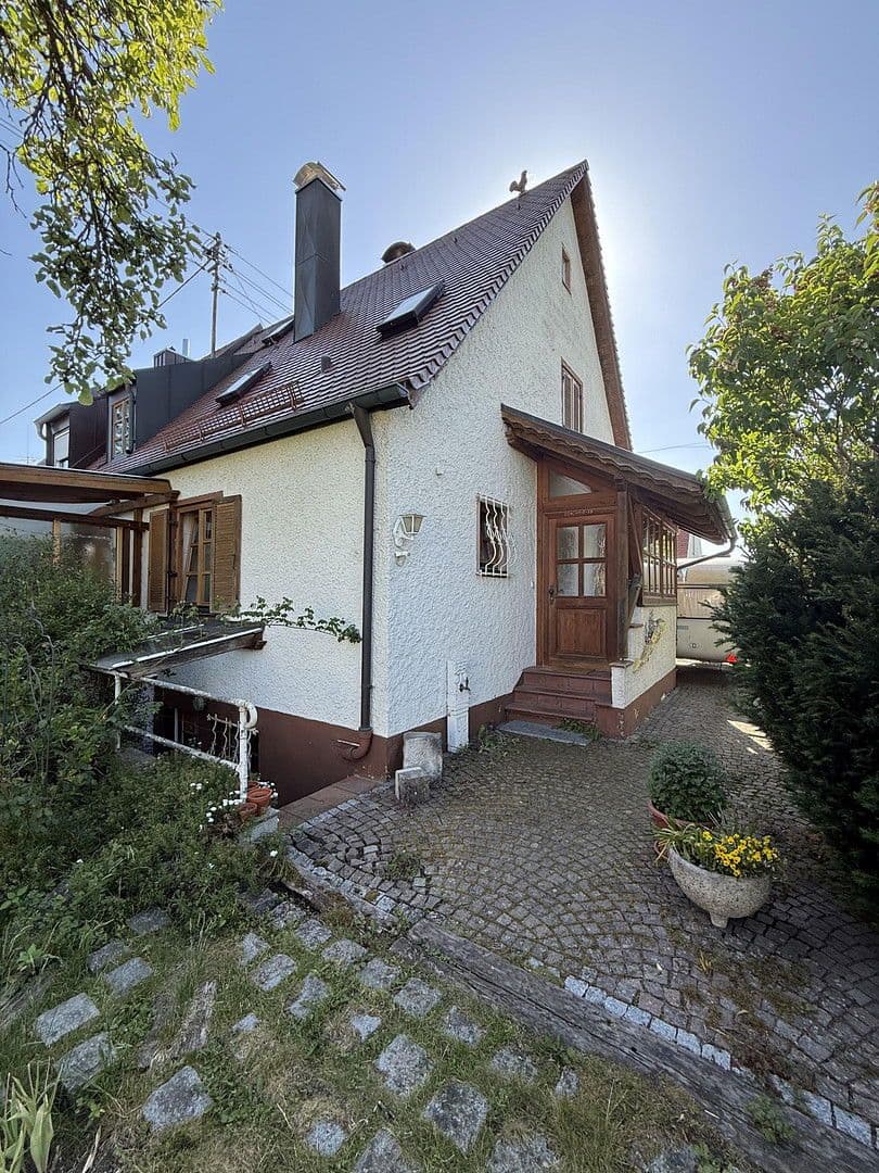 Predaj domu 114 m², pozemek 390 m², Habichtsweg 10, Augsburg, Bavorsko Predaj domu 114 m², pozemek 390 m², Habichtsweg 10, Augsburg, Bavorsko