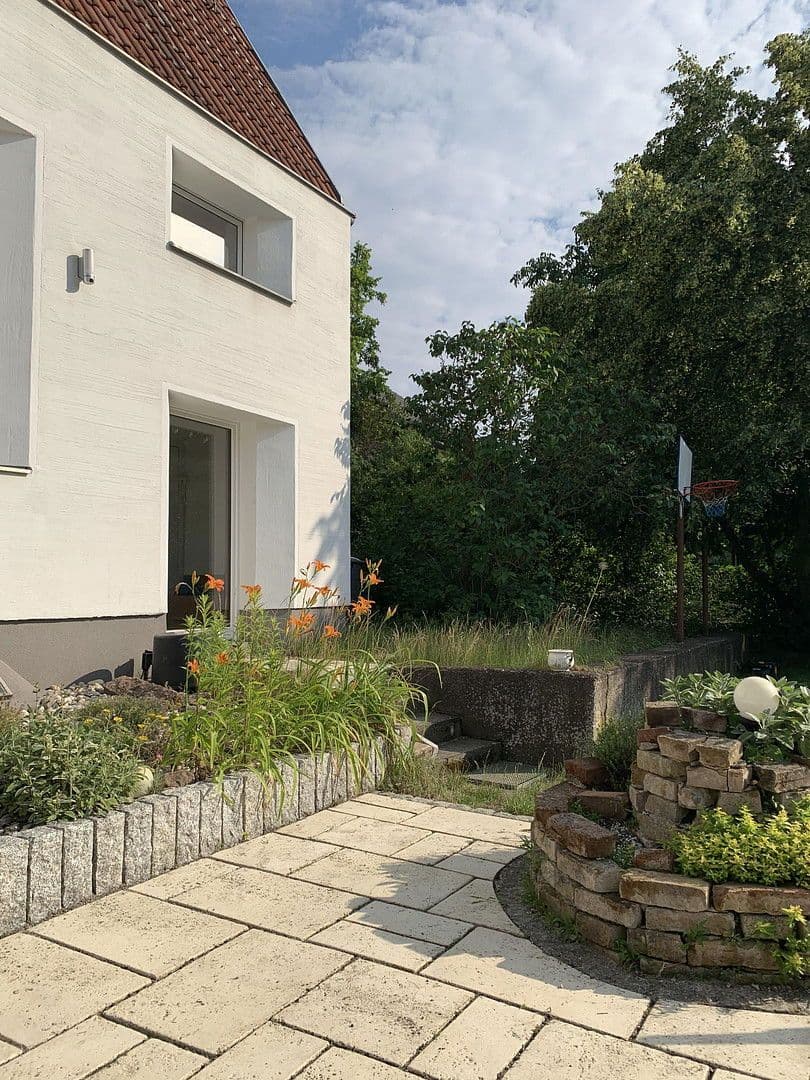 Predaj domu 168 m², pozemek 1.039 m², Berlin, Berlín Predaj domu 168 m², pozemek 1.039 m², Berlin, Berlín