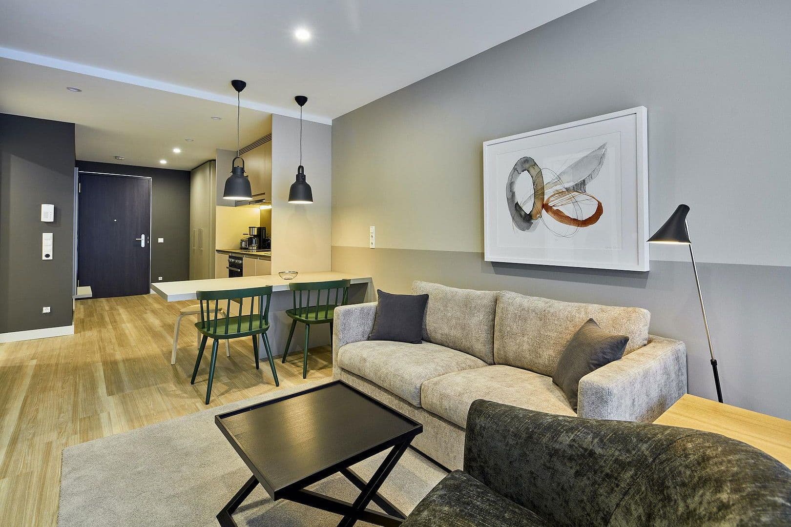 Prenájom bytu 55 m², Stuttgart, Bádensko-Wurttembersko Prenájom bytu 55 m², Stuttgart, Bádensko-Wurttembersko