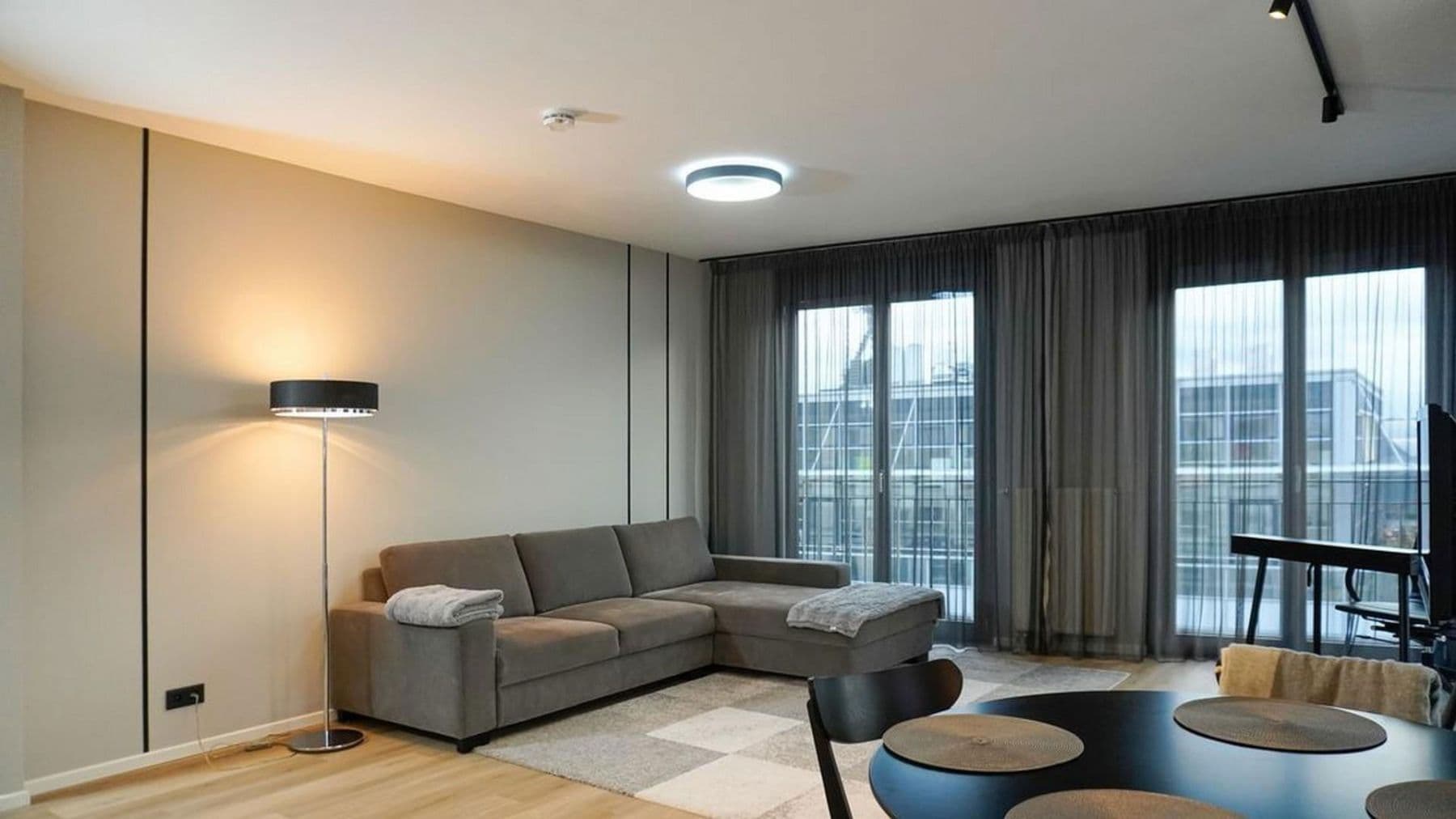 Prenájom bytu 2-izbový 57 m², Berlin, Berlín Prenájom bytu 2-izbový 57 m², Berlin, Berlín