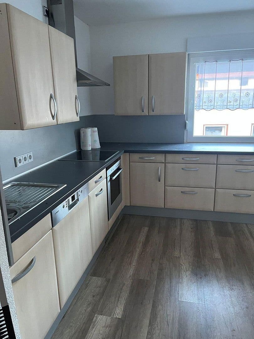 Predaj domu 119 m², pozemek 920 m², Kirchhain, Hesensko Predaj domu 119 m², pozemek 920 m², Kirchhain, Hesensko