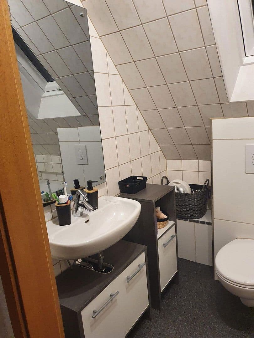 Predaj domu 119 m², pozemek 920 m², Kirchhain, Hesensko Predaj domu 119 m², pozemek 920 m², Kirchhain, Hesensko