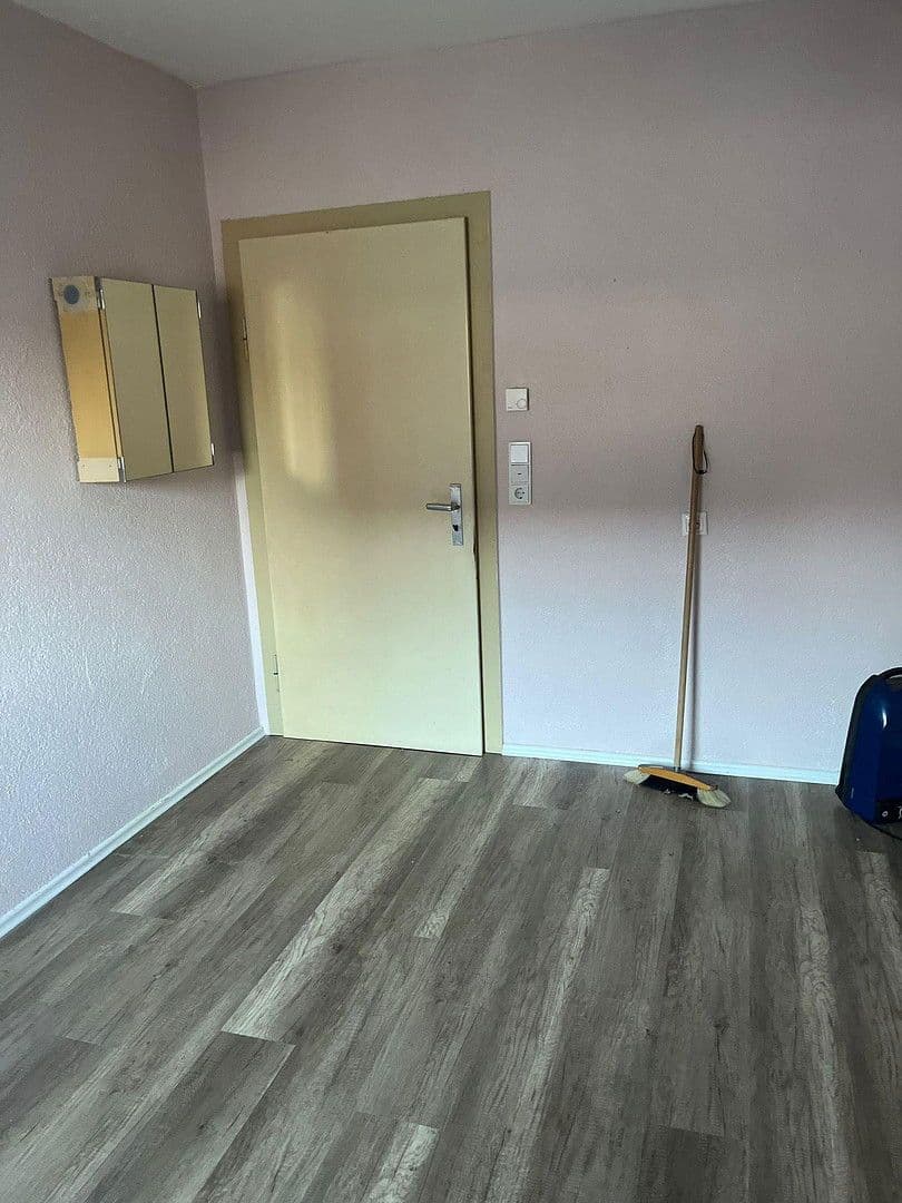 Predaj domu 119 m², pozemek 920 m², Kirchhain, Hesensko Predaj domu 119 m², pozemek 920 m², Kirchhain, Hesensko