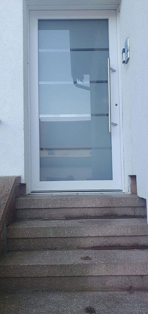 Predaj domu 119 m², pozemek 920 m², Kirchhain, Hesensko Predaj domu 119 m², pozemek 920 m², Kirchhain, Hesensko