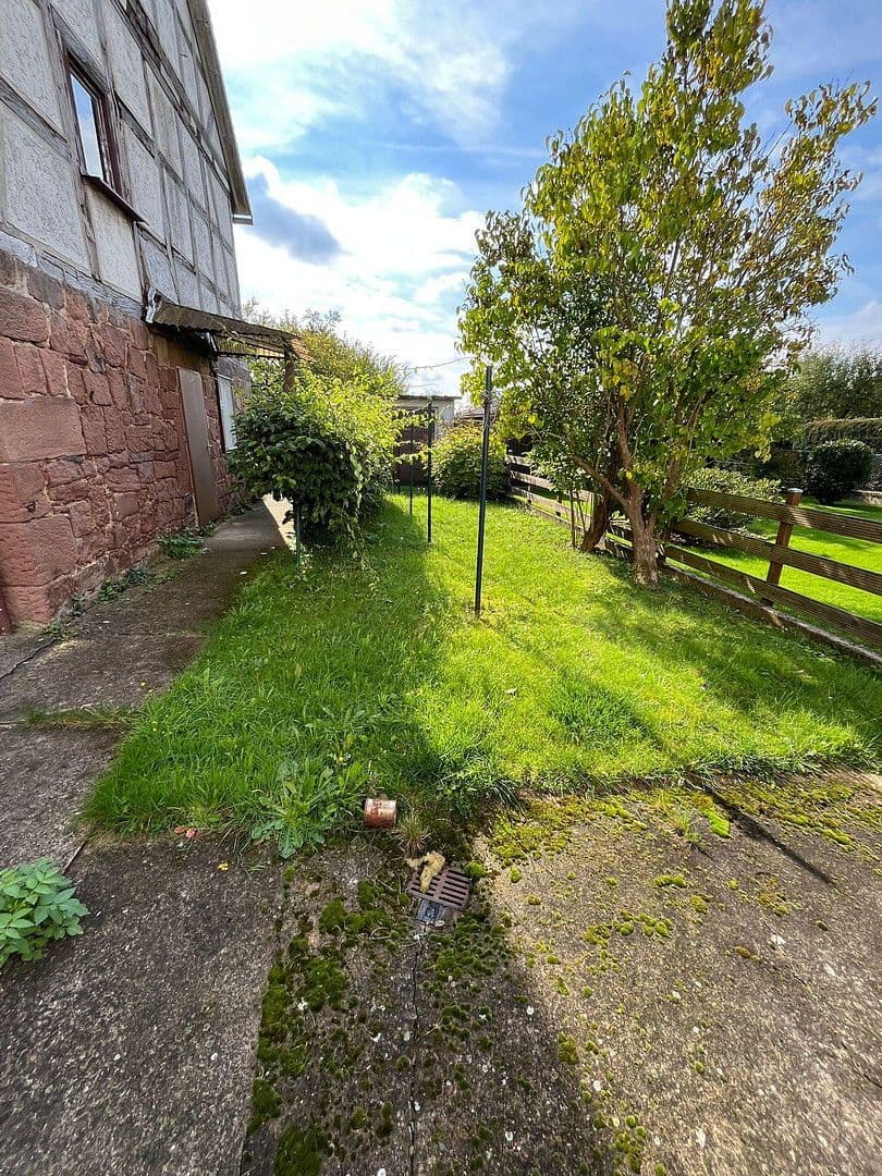 Predaj domu 119 m², pozemek 920 m², Kirchhain, Hesensko Predaj domu 119 m², pozemek 920 m², Kirchhain, Hesensko