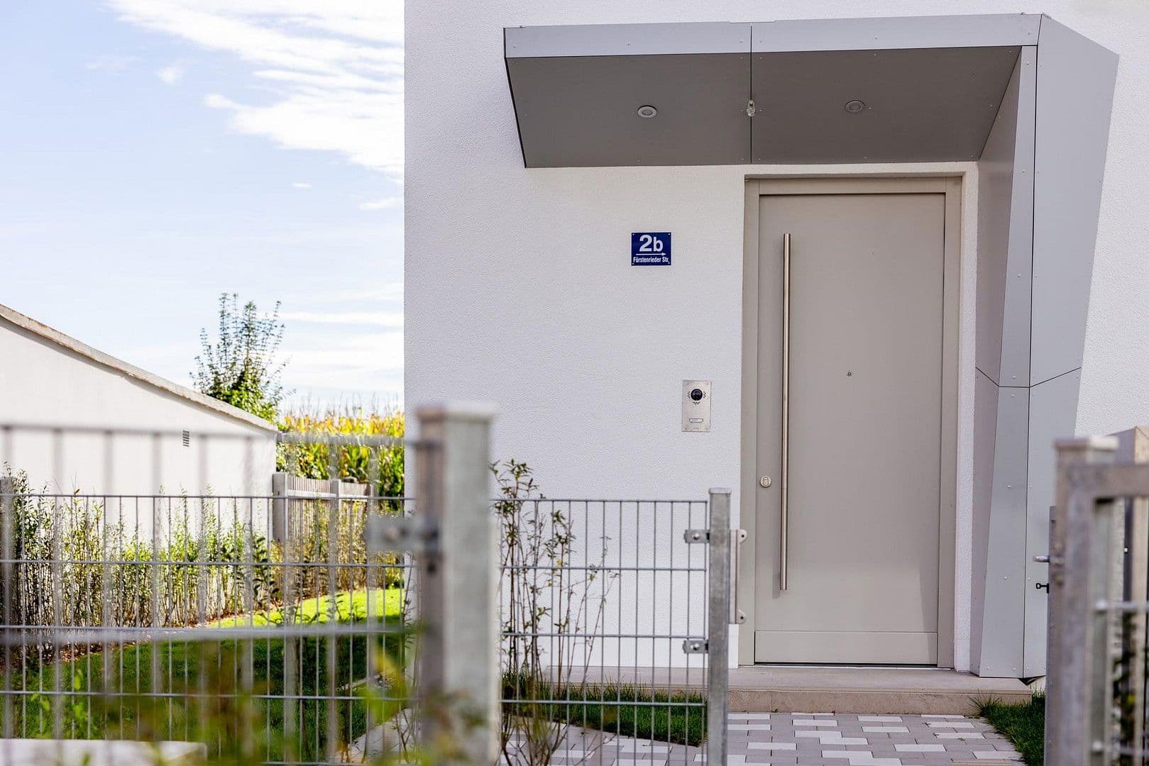 Predaj domu 218 m², pozemek 350 m², Gräfelfing, Bavorsko Predaj domu 218 m², pozemek 350 m², Gräfelfing, Bavorsko