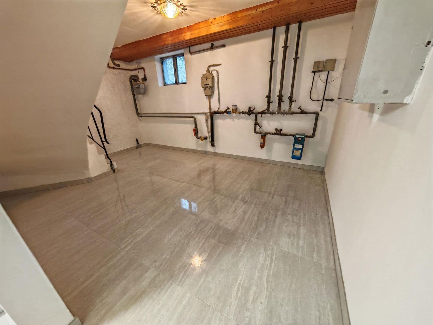 Predaj domu 230 m², pozemek 334 m², Frankenthal, Porýnie-Falcko Predaj domu 230 m², pozemek 334 m², Frankenthal, Porýnie-Falcko