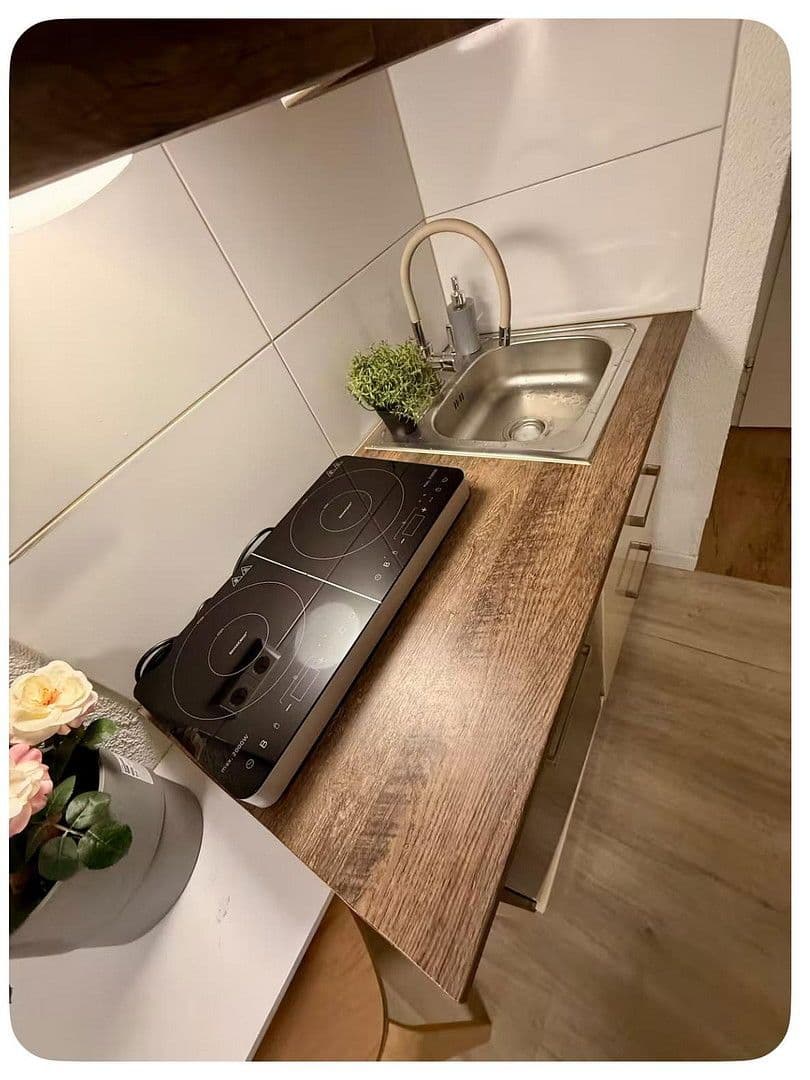 Prenájom bytu 1-izbový 12 m², Kriegerstraße. 12, Stuttgart, Bádensko-Wurttembersko Prenájom bytu 1-izbový 12 m², Kriegerstraße. 12, Stuttgart, Bádensko-Wurttembersko