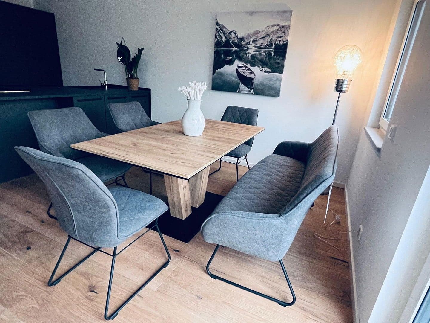 Predaj bytu 3-izbový 111 m², Meisenweg 8, Röttenbach, Bavorsko Predaj bytu 3-izbový 111 m², Meisenweg 8, Röttenbach, Bavorsko