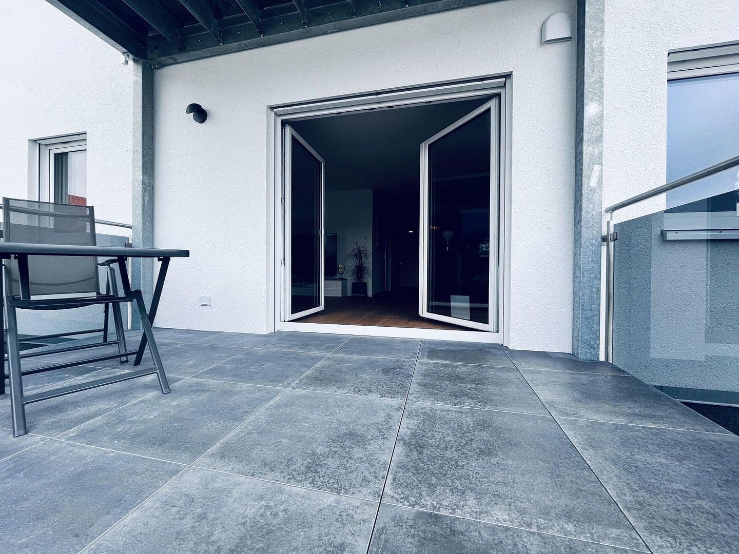 Predaj bytu 3-izbový 111 m², Meisenweg 8, Röttenbach, Bavorsko Predaj bytu 3-izbový 111 m², Meisenweg 8, Röttenbach, Bavorsko