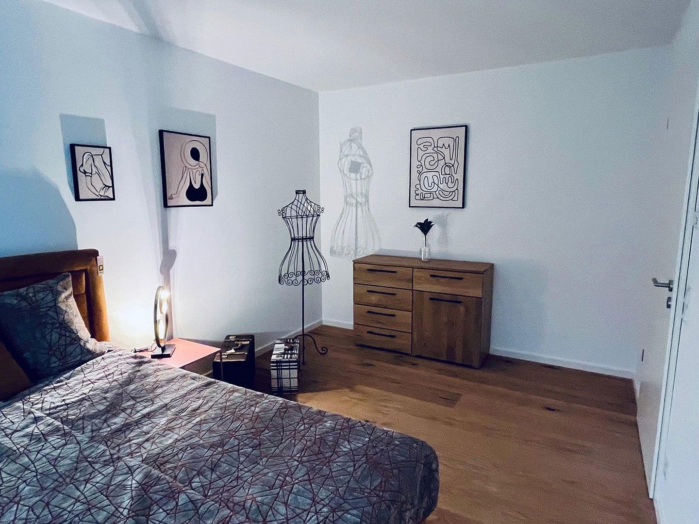 Predaj bytu 3-izbový 111 m², Meisenweg 8, Röttenbach, Bavorsko Predaj bytu 3-izbový 111 m², Meisenweg 8, Röttenbach, Bavorsko