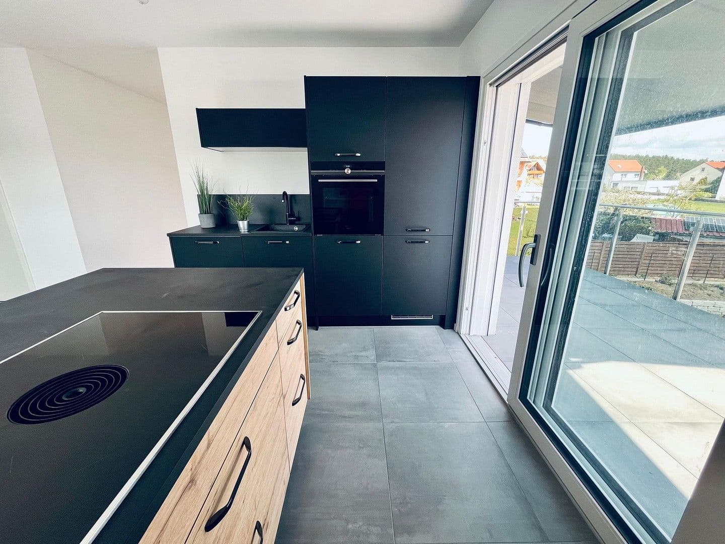 Predaj bytu 3-izbový 103 m², Meisenweg 8, Röttenbach, Bavorsko Predaj bytu 3-izbový 103 m², Meisenweg 8, Röttenbach, Bavorsko