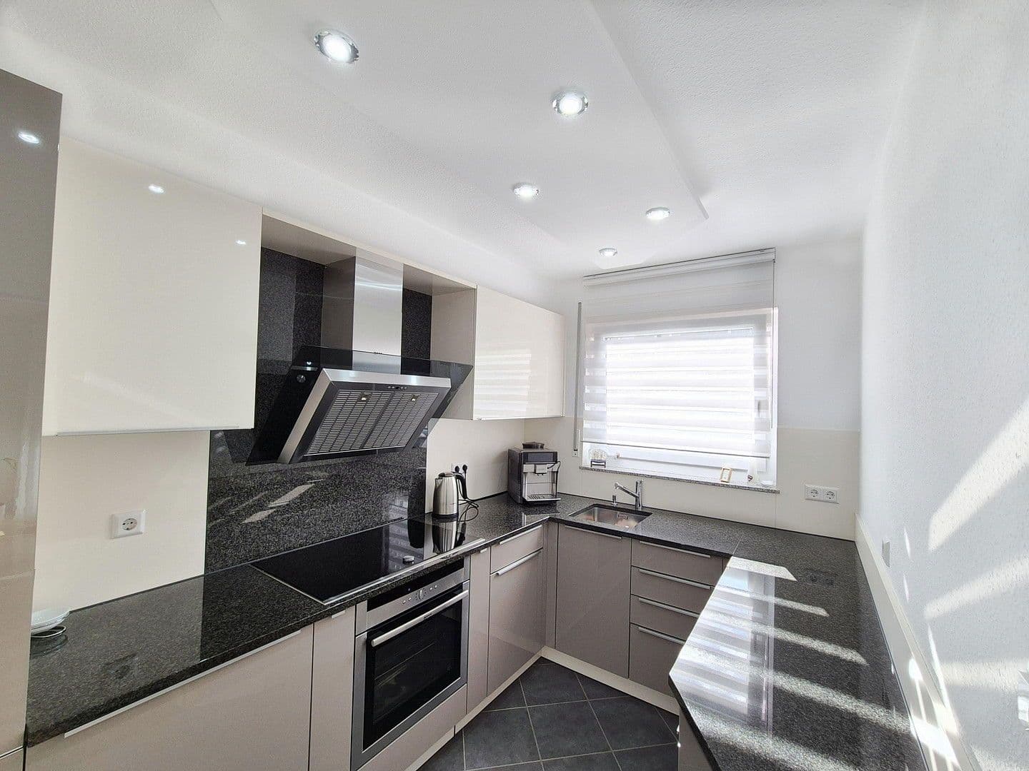 Predaj bytu 4-izbový 112 m², Remseck am Neckar, Bádensko-Wurttembersko Predaj bytu 4-izbový 112 m², Remseck am Neckar, Bádensko-Wurttembersko