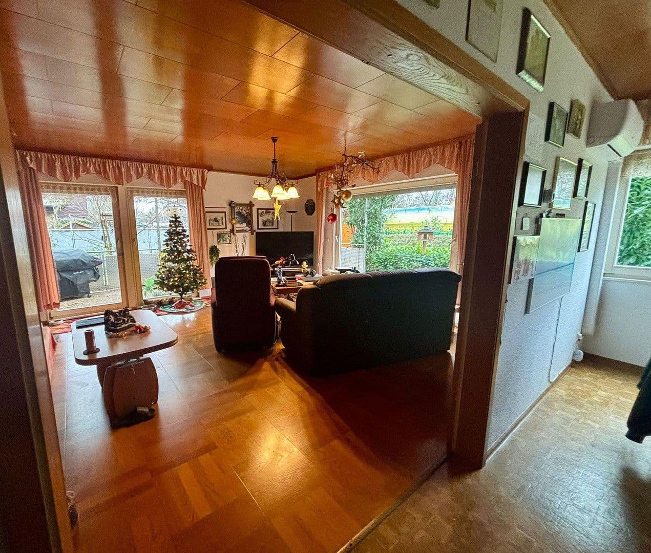 Predaj domu 142 m², pozemek 685 m², Hermann-Hesse-Straße 11, Linkenheim-Hochstetten, Bádensko-Wurttembersko Predaj domu 142 m², pozemek 685 m², Hermann-Hesse-Straße 11, Linkenheim-Hochstetten, Bádensko-Wurttembersko