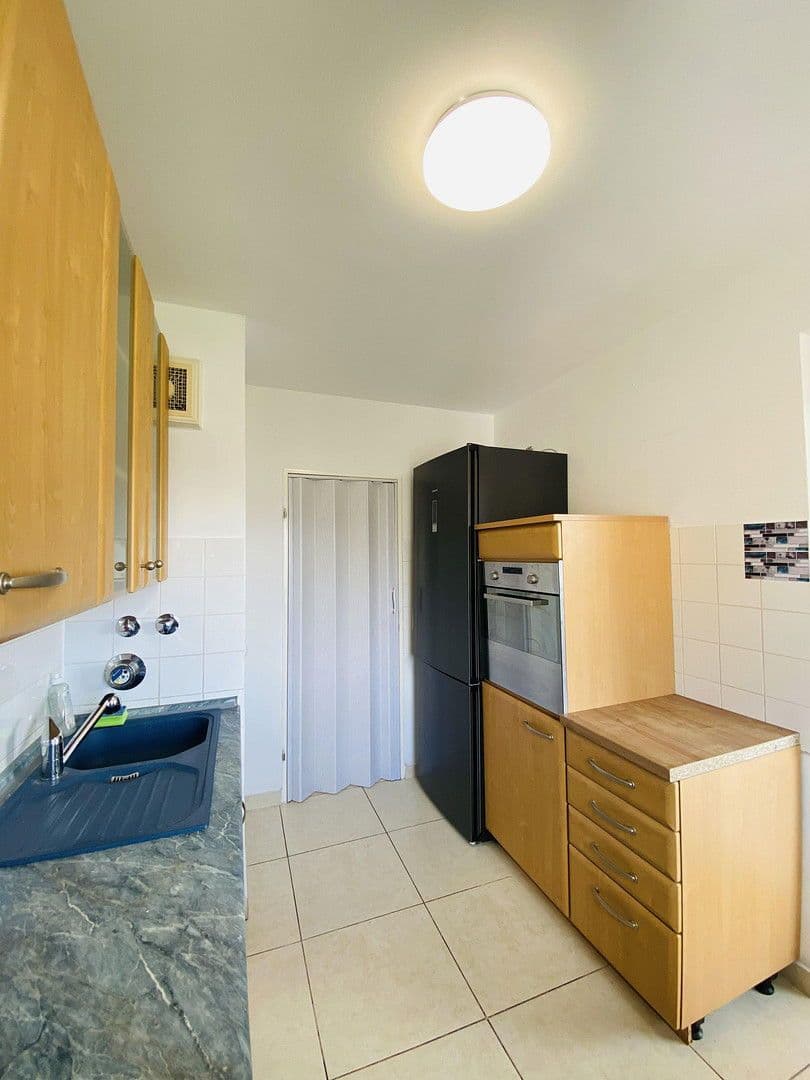 Prenájom bytu 110 m², Lilienthalstr, Augsburg, Bavorsko Prenájom bytu 110 m², Lilienthalstr, Augsburg, Bavorsko