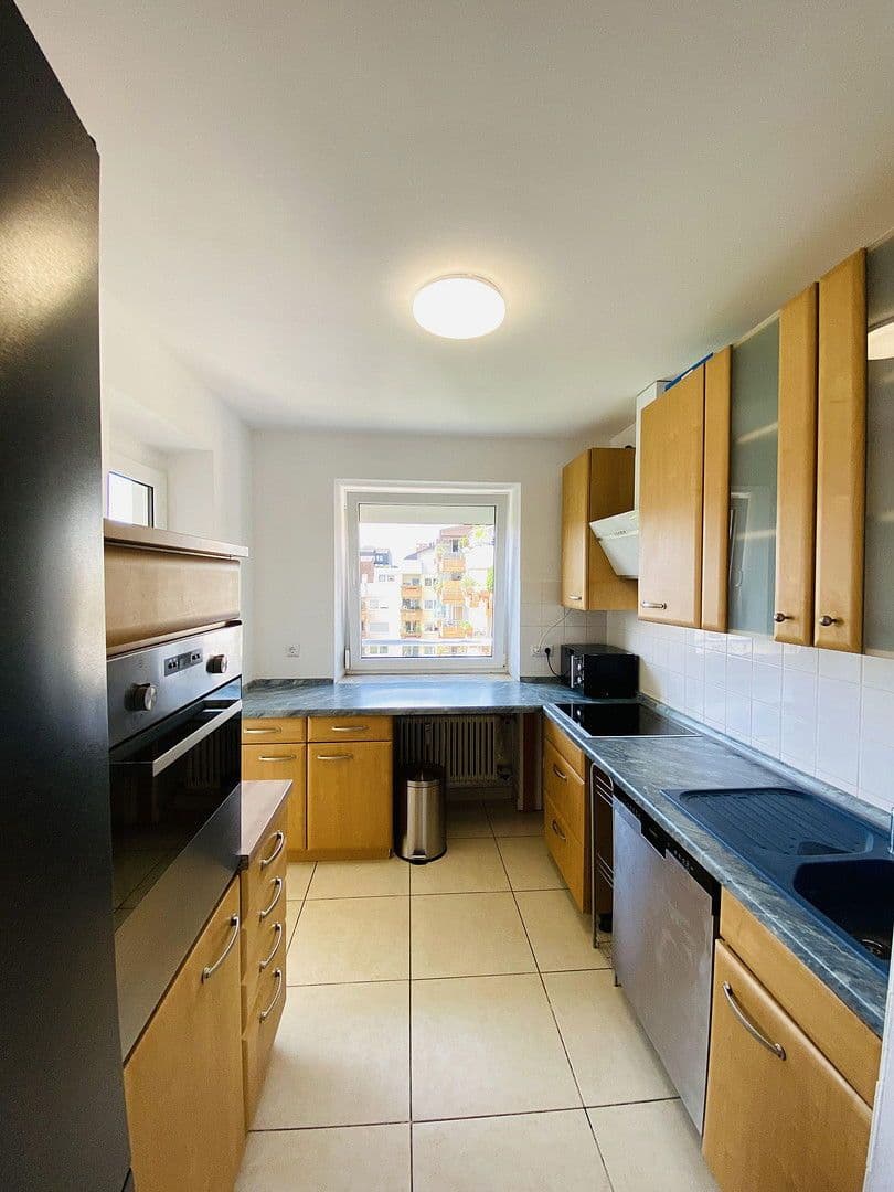 Prenájom bytu 110 m², Lilienthalstr, Augsburg, Bavorsko Prenájom bytu 110 m², Lilienthalstr, Augsburg, Bavorsko