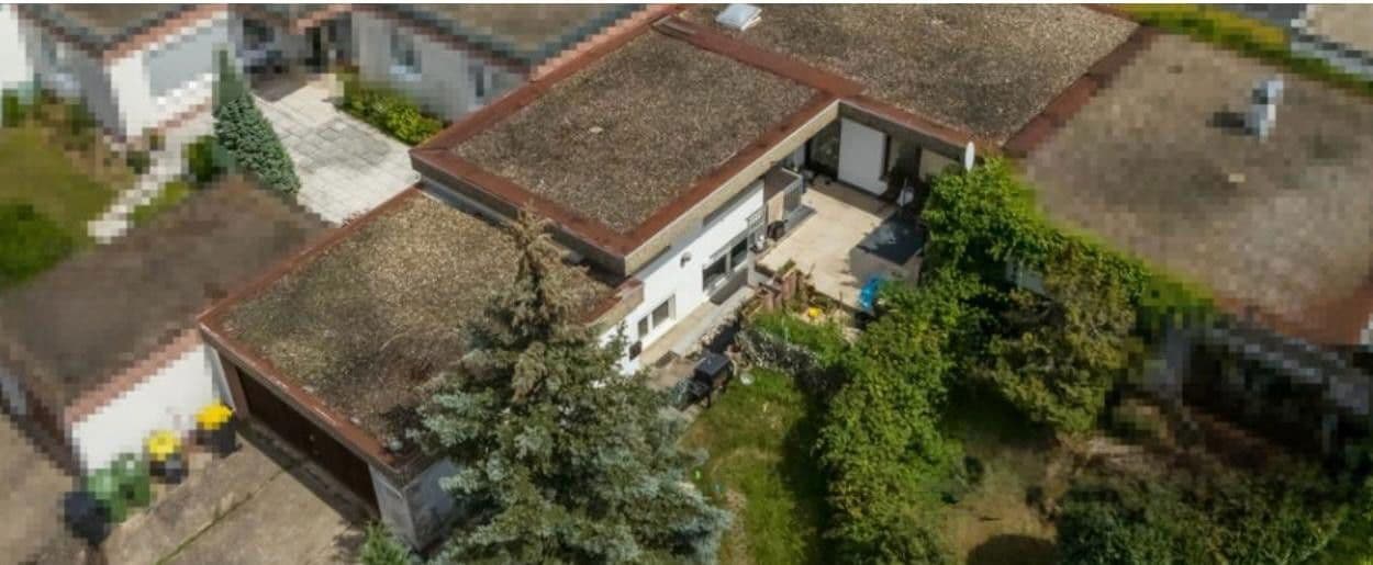 Predaj domu 207 m², pozemek 304 m², Ulmenweg 1/1, Mühlacker, Bádensko-Wurttembersko Predaj domu 207 m², pozemek 304 m², Ulmenweg 1/1, Mühlacker, Bádensko-Wurttembersko