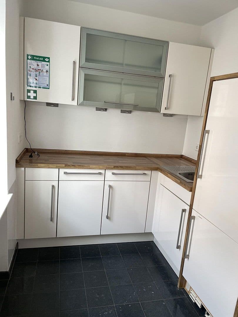 Prenájom kancelárie 414 m², München, Bavorsko Prenájom kancelárie 414 m², München, Bavorsko