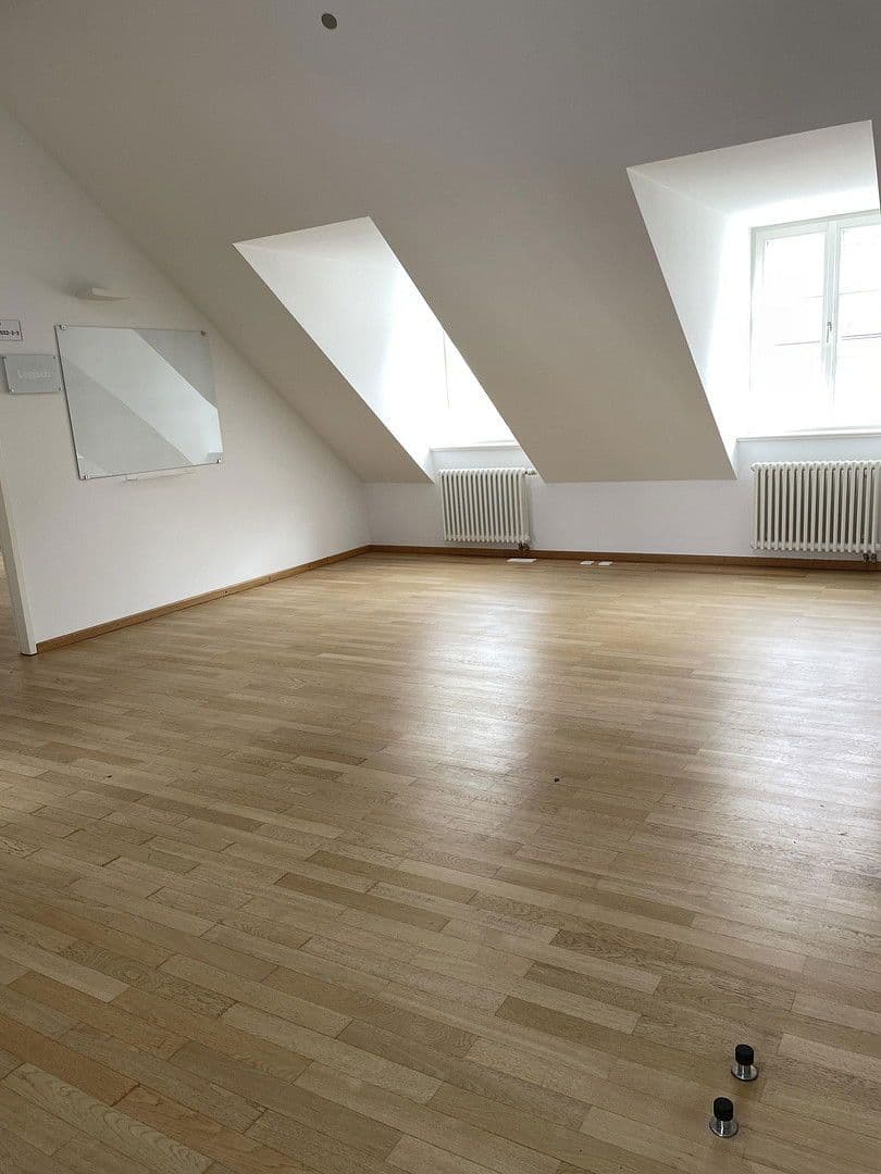 Prenájom kancelárie 414 m², München, Bavorsko Prenájom kancelárie 414 m², München, Bavorsko
