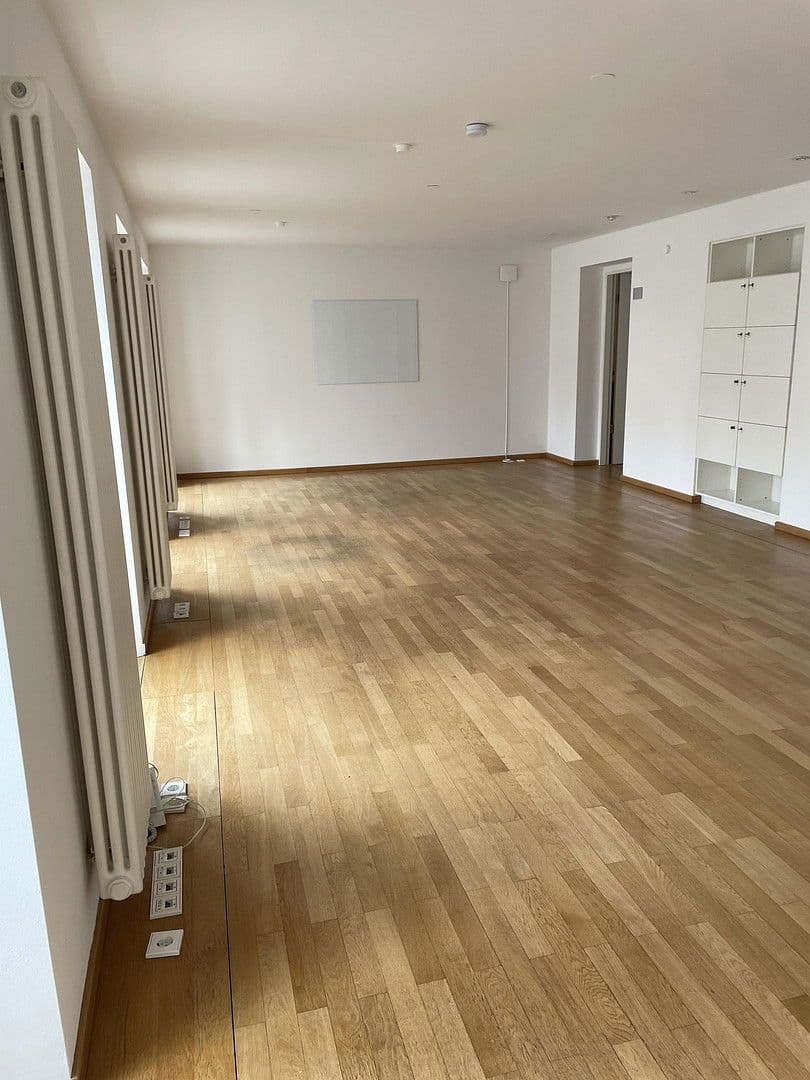 Prenájom kancelárie 414 m², München, Bavorsko Prenájom kancelárie 414 m², München, Bavorsko