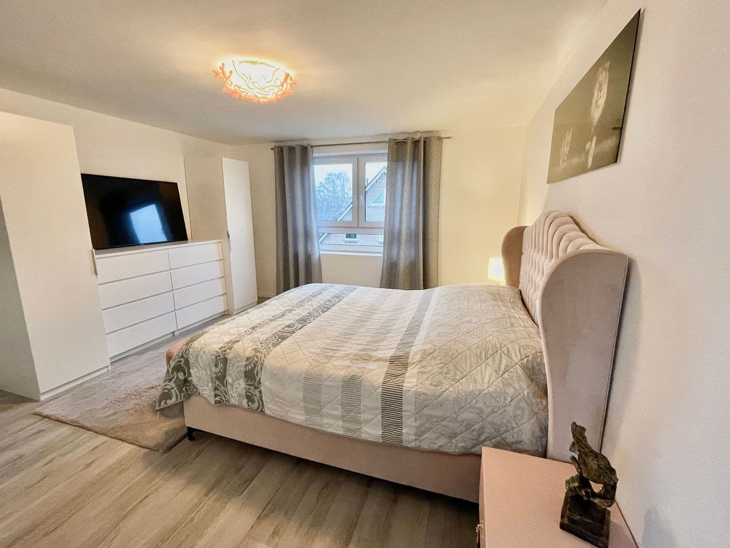 Prenájom domu 132 m², pozemek 280 m², Am Wiesengrunde 1a, Norderstedt, Šlezvicko-Holštajnsko Prenájom domu 132 m², pozemek 280 m², Am Wiesengrunde 1a, Norderstedt, Šlezvicko-Holštajnsko