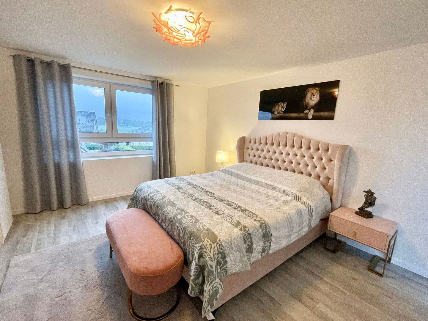 Prenájom domu 132 m², pozemek 280 m², Am Wiesengrunde 1a, Norderstedt, Šlezvicko-Holštajnsko Prenájom domu 132 m², pozemek 280 m², Am Wiesengrunde 1a, Norderstedt, Šlezvicko-Holštajnsko