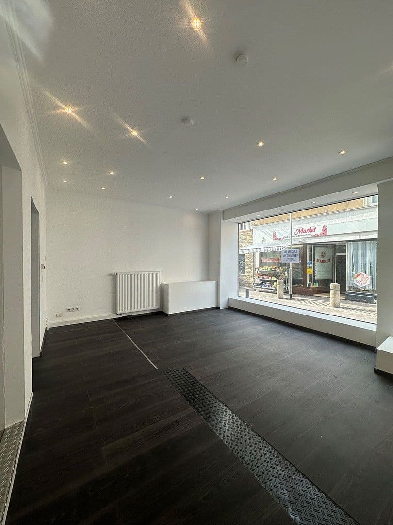 Prenájom nebytového priestoru 90 m², Antoniterstr. 54, Alzey, Porýnie-Falcko Prenájom nebytového priestoru 90 m², Antoniterstr. 54, Alzey, Porýnie-Falcko