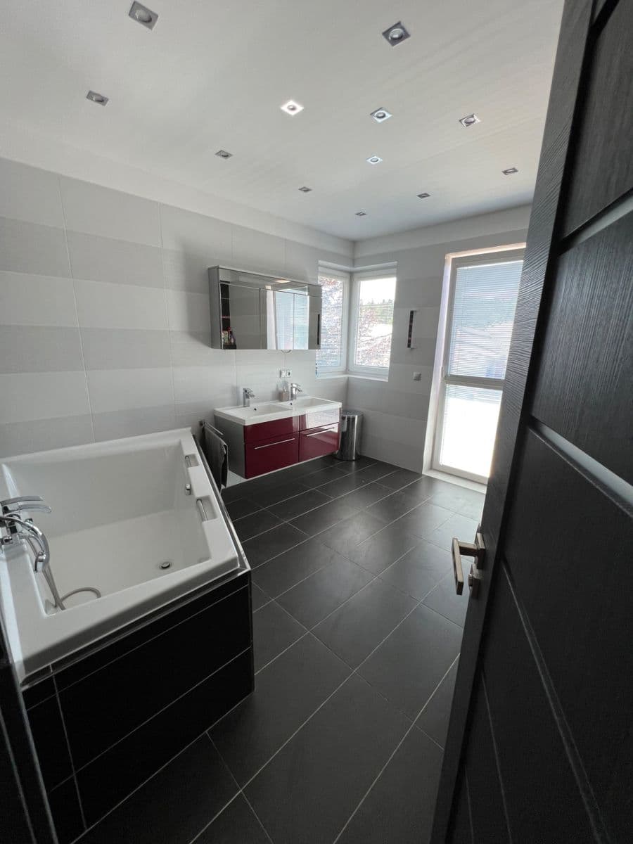 Predaj domu 220 m², pozemek 1.000 m², Vavřinecká, Kolín, Středočeský kraj Predaj domu 220 m², pozemek 1.000 m², Vavřinecká, Kolín, Středočeský kraj