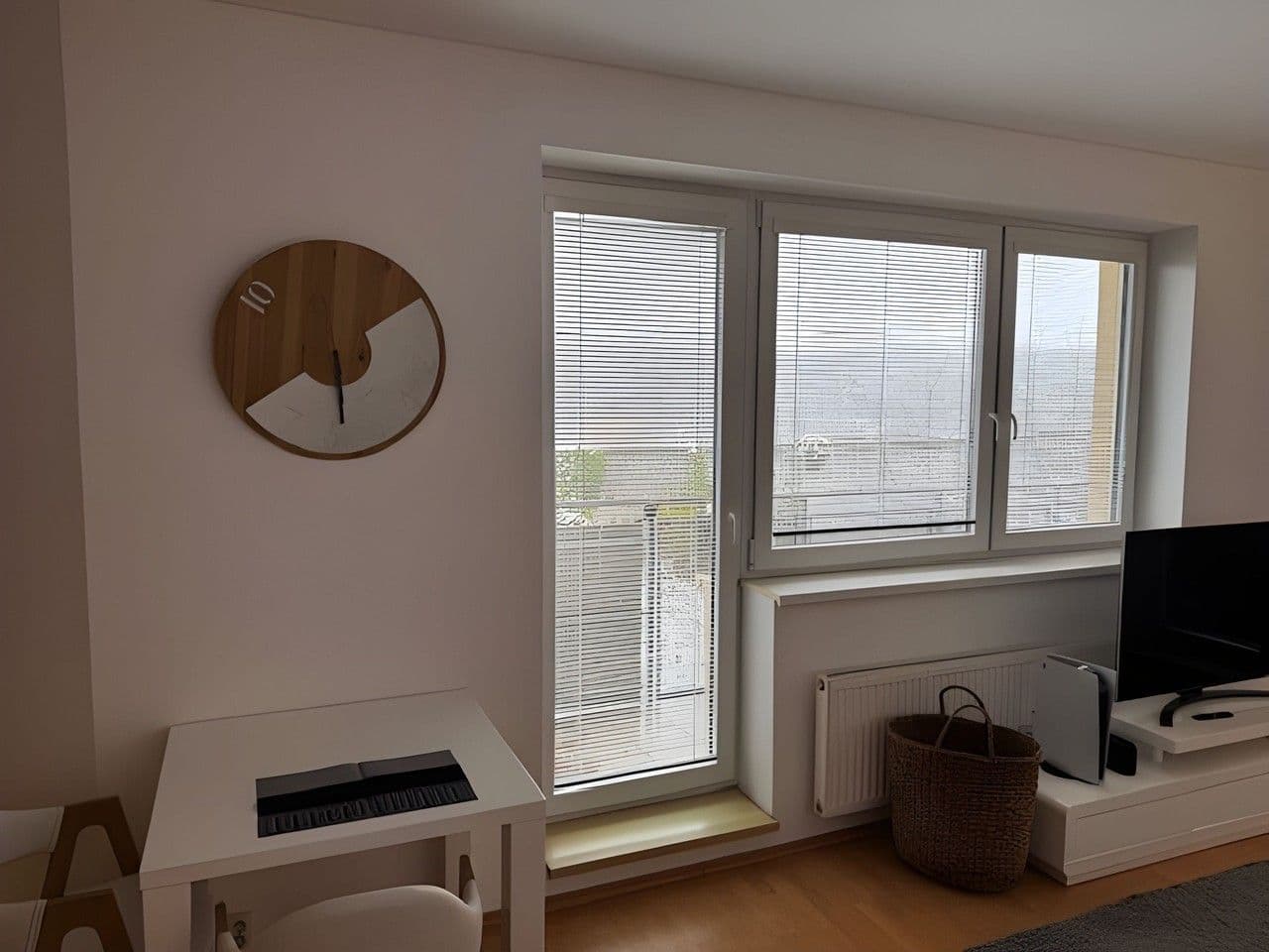 Prenájom bytu 2-izbový 53 m², Bratislavská, Praha, Praha Prenájom bytu 2-izbový 53 m², Bratislavská, Praha, Praha