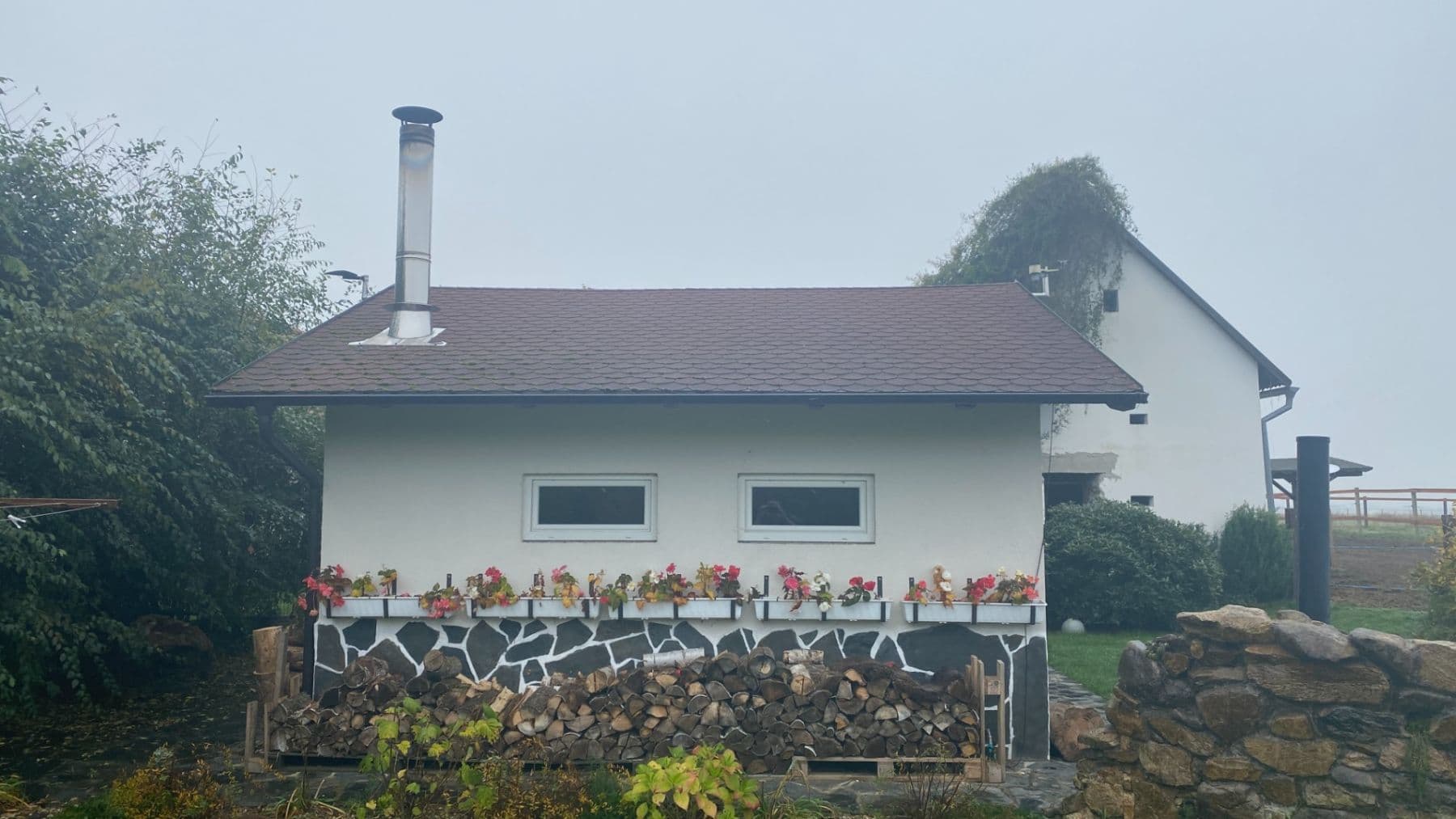 Predaj domu 1.577 m², pozemek 27.215 m², Pluhův Žďár, Jihočeský kraj Predaj domu 1.577 m², pozemek 27.215 m², Pluhův Žďár, Jihočeský kraj