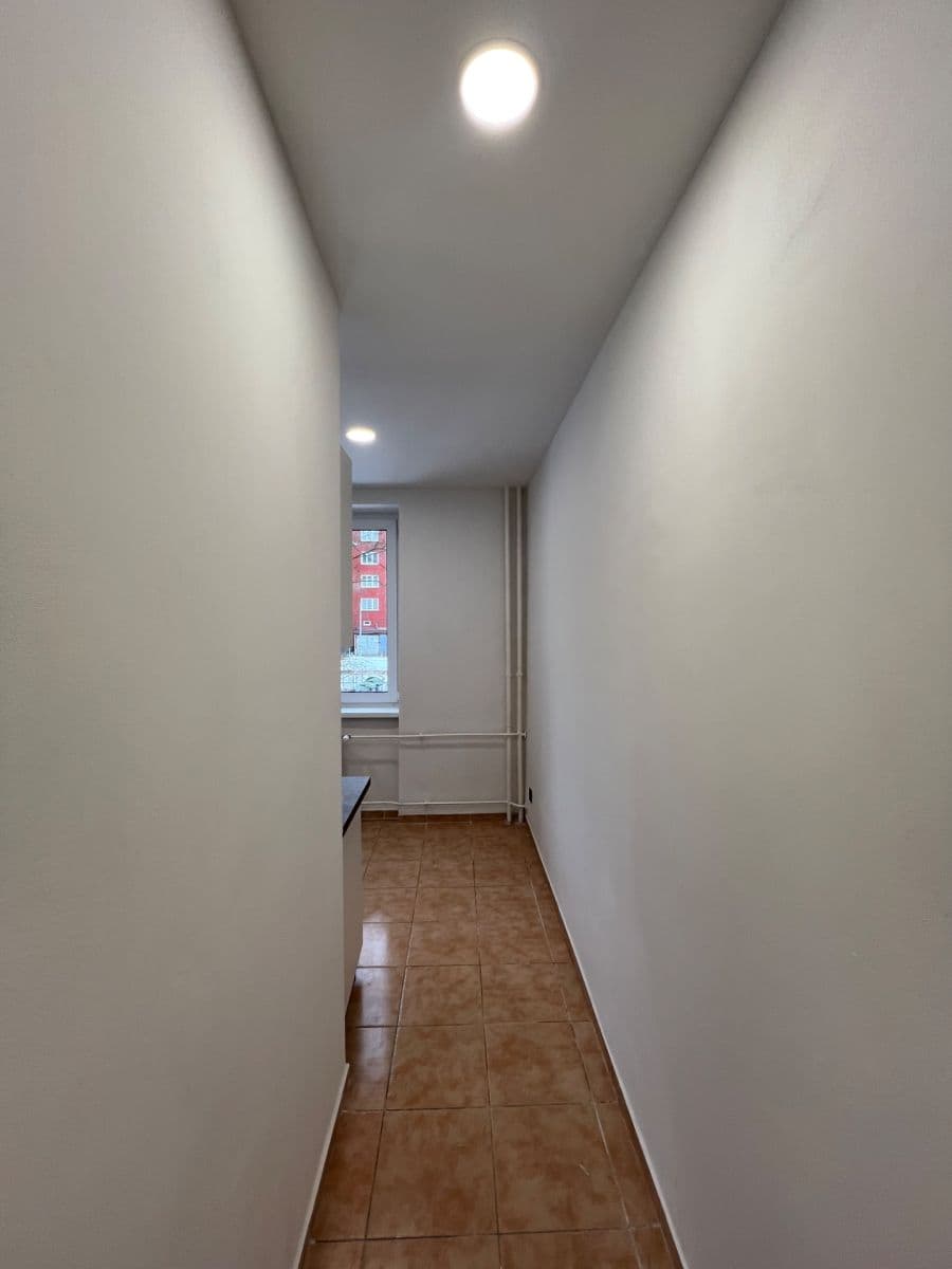 Prenájom bytu 3-izbový 73 m², Šmeralova, Karlovy Vary, Karlovarský kraj Prenájom bytu 3-izbový 73 m², Šmeralova, Karlovy Vary, Karlovarský kraj