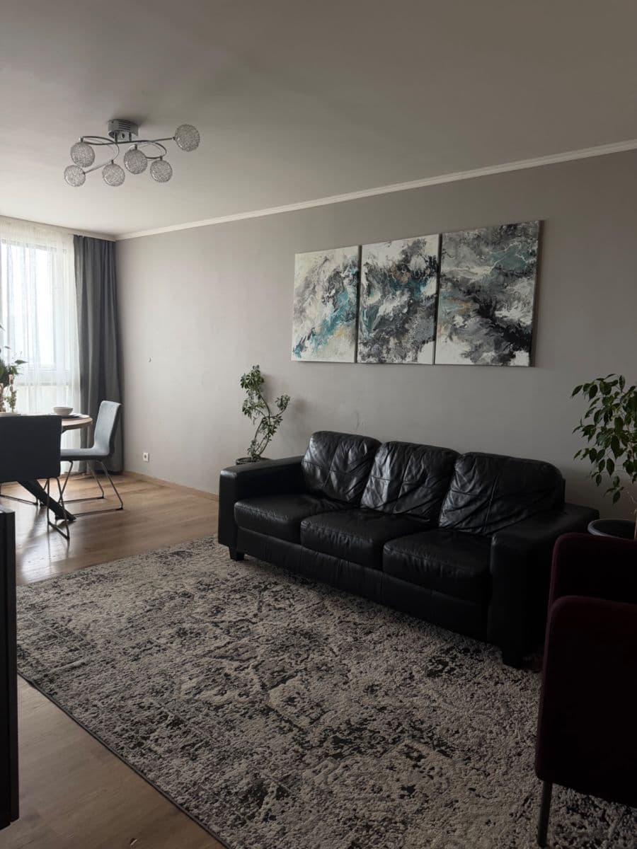 Predaj bytu 3-izbový 88 m², Žižkova, Slaný, Středočeský kraj Predaj bytu 3-izbový 88 m², Žižkova, Slaný, Středočeský kraj