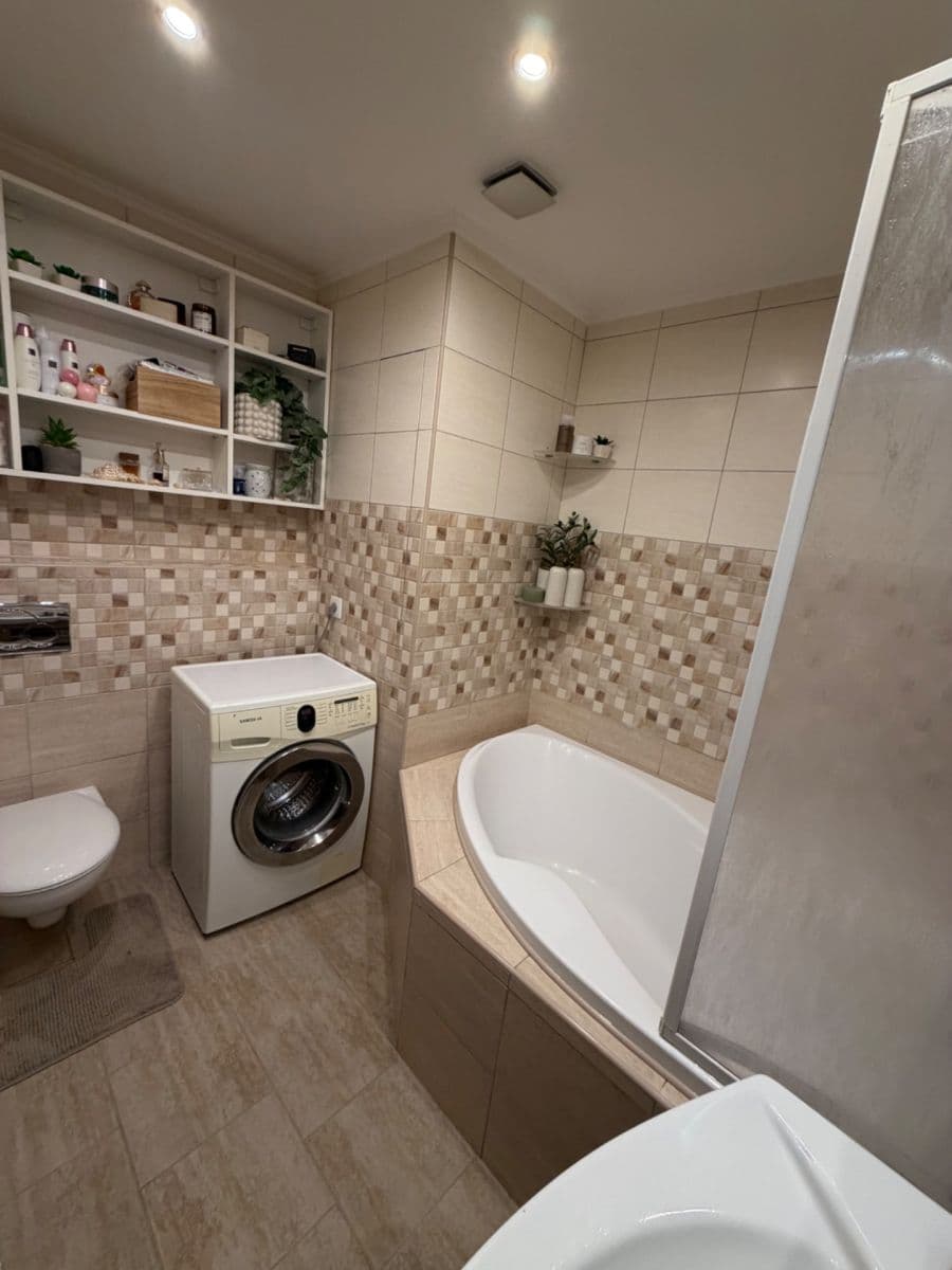 Predaj bytu 3-izbový 88 m², Žižkova, Slaný, Středočeský kraj Predaj bytu 3-izbový 88 m², Žižkova, Slaný, Středočeský kraj