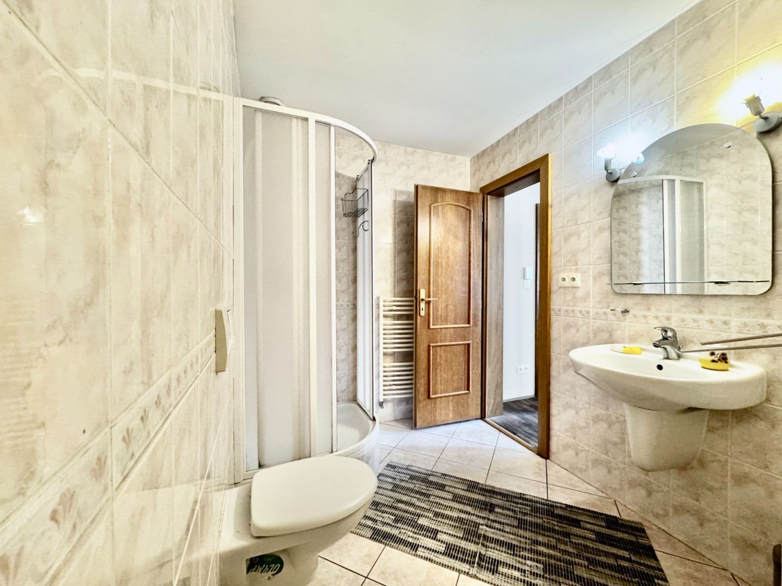 Prenájom bytu 2-izbový 72 m², Ve Smečkách, Praha, Praha Prenájom bytu 2-izbový 72 m², Ve Smečkách, Praha, Praha