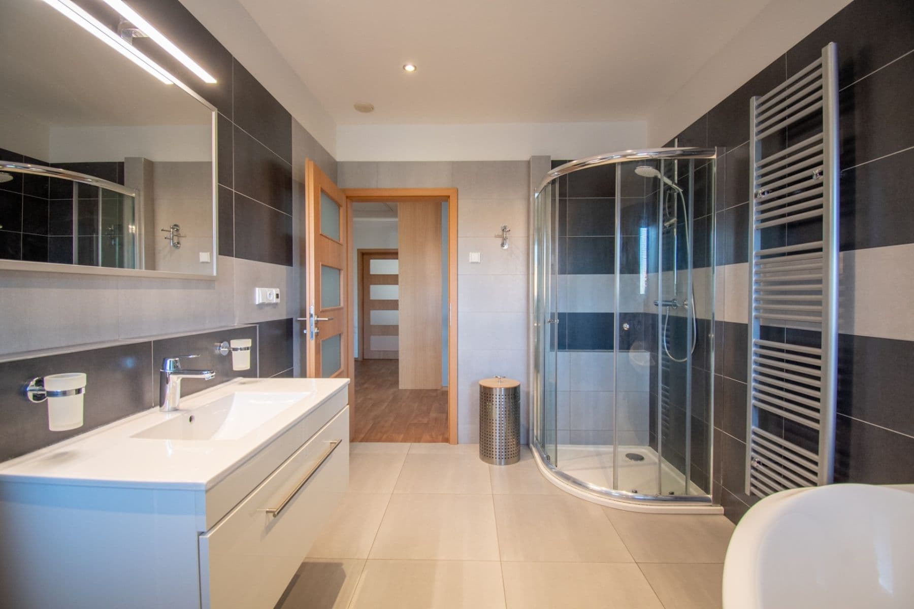 Predaj domu 224 m², pozemek 1.510 m², Račice, Ústecký kraj Predaj domu 224 m², pozemek 1.510 m², Račice, Ústecký kraj