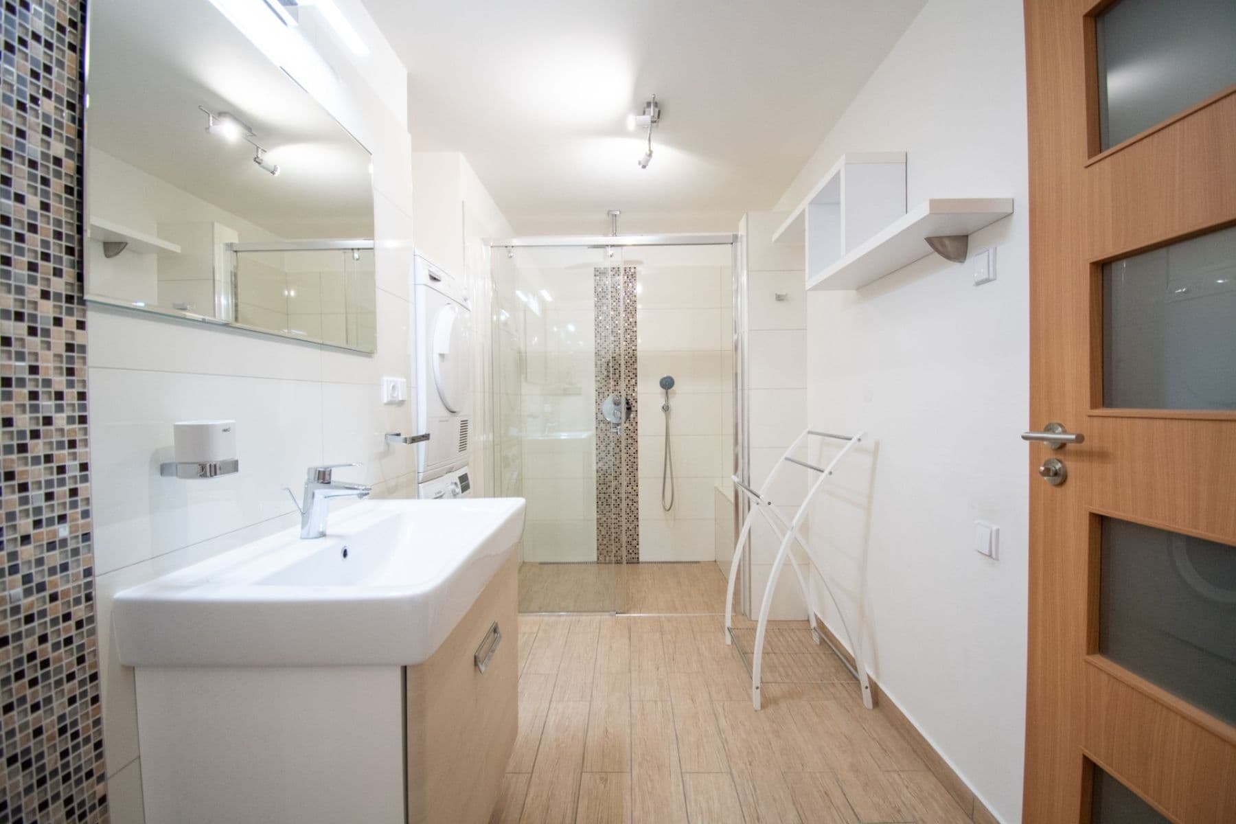 Predaj domu 224 m², pozemek 1.510 m², Račice, Ústecký kraj Predaj domu 224 m², pozemek 1.510 m², Račice, Ústecký kraj