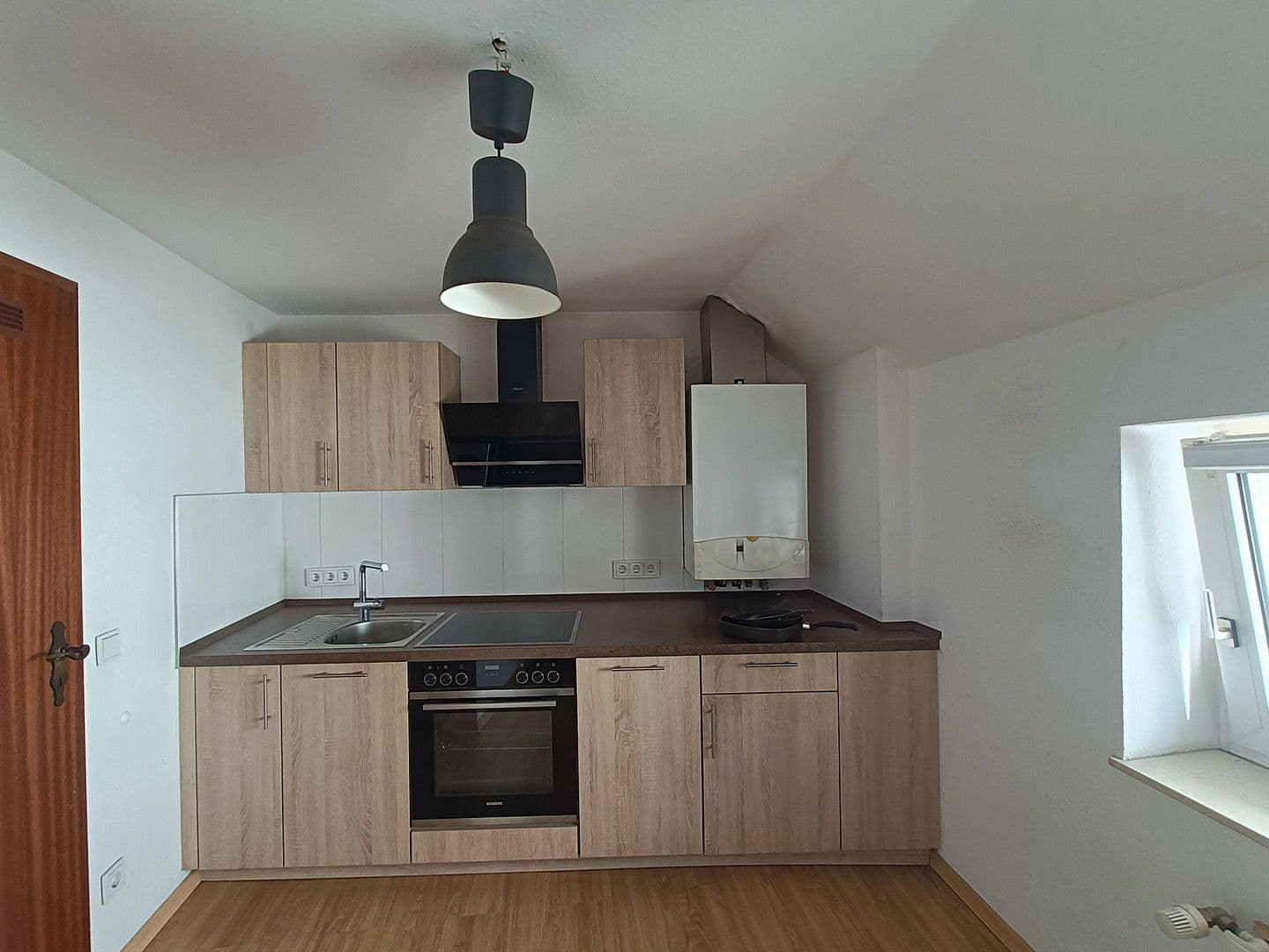 Prenájom bytu 3-izbový 85 m², Wilhelmstraße 37a, Lüdenscheid, Severné Porýnie - Westfálsko Prenájom bytu 3-izbový 85 m², Wilhelmstraße 37a, Lüdenscheid, Severné Porýnie - Westfálsko