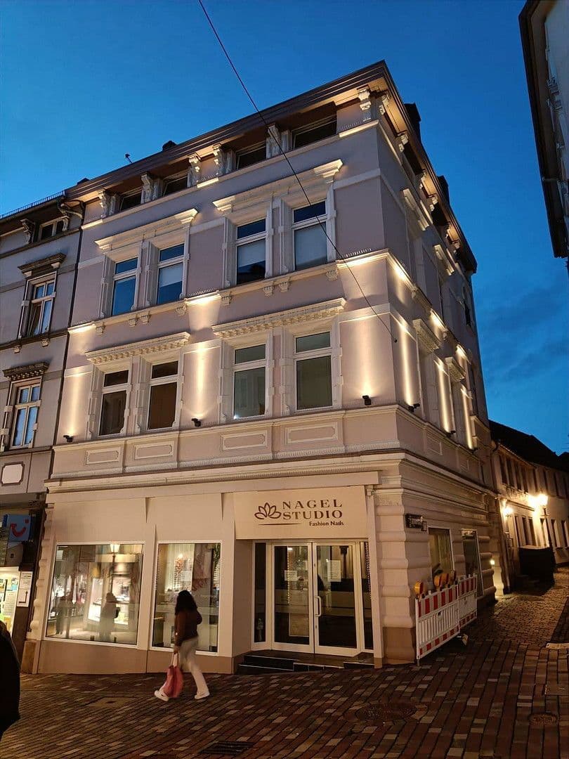 Prenájom bytu 3-izbový 85 m², Wilhelmstraße 37a, Lüdenscheid, Severné Porýnie - Westfálsko Prenájom bytu 3-izbový 85 m², Wilhelmstraße 37a, Lüdenscheid, Severné Porýnie - Westfálsko