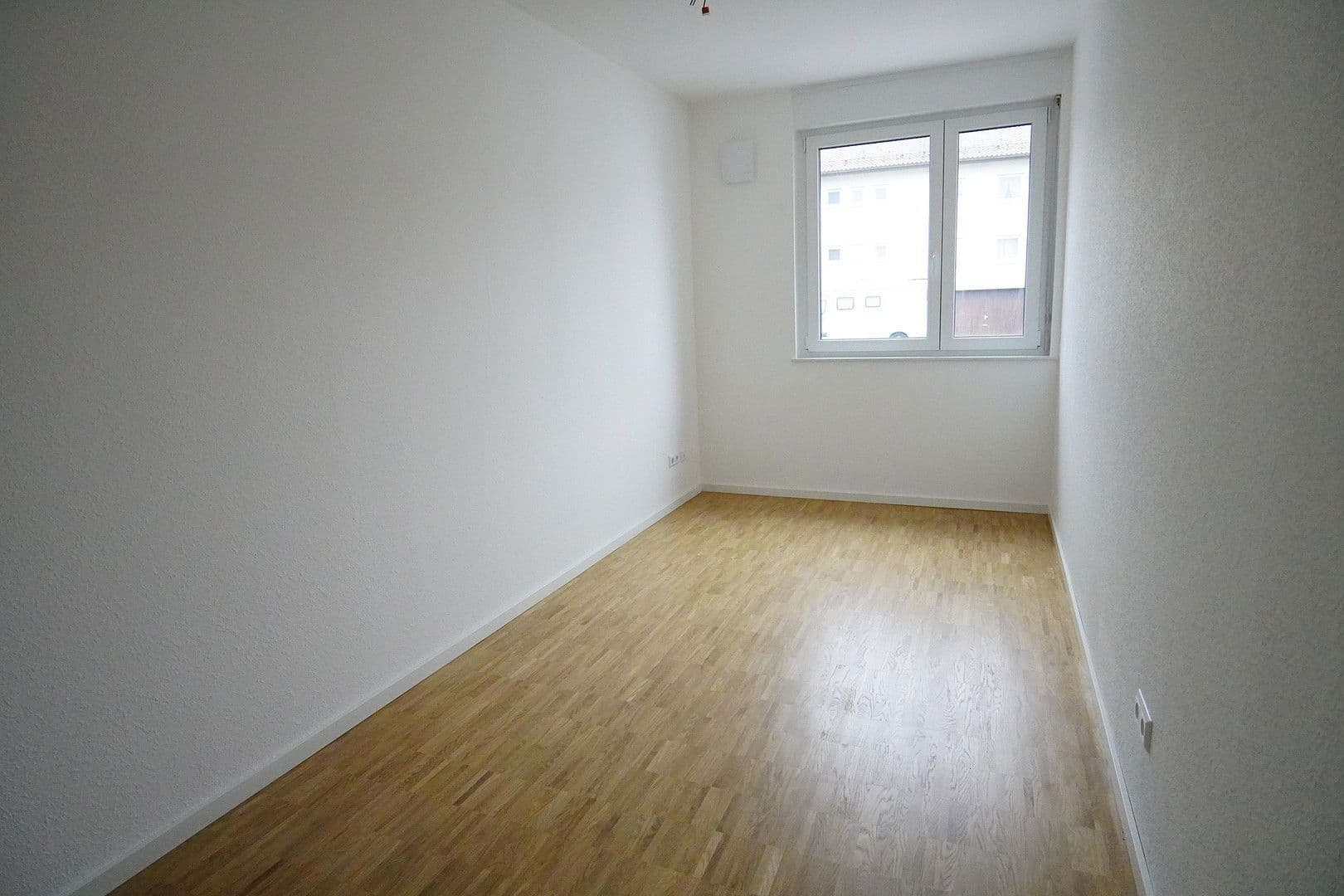 Prenájom domu 132 m², pozemek 180 m², Hölderlinstraße 26d, Pforzheim, Bádensko-Wurttembersko Prenájom domu 132 m², pozemek 180 m², Hölderlinstraße 26d, Pforzheim, Bádensko-Wurttembersko