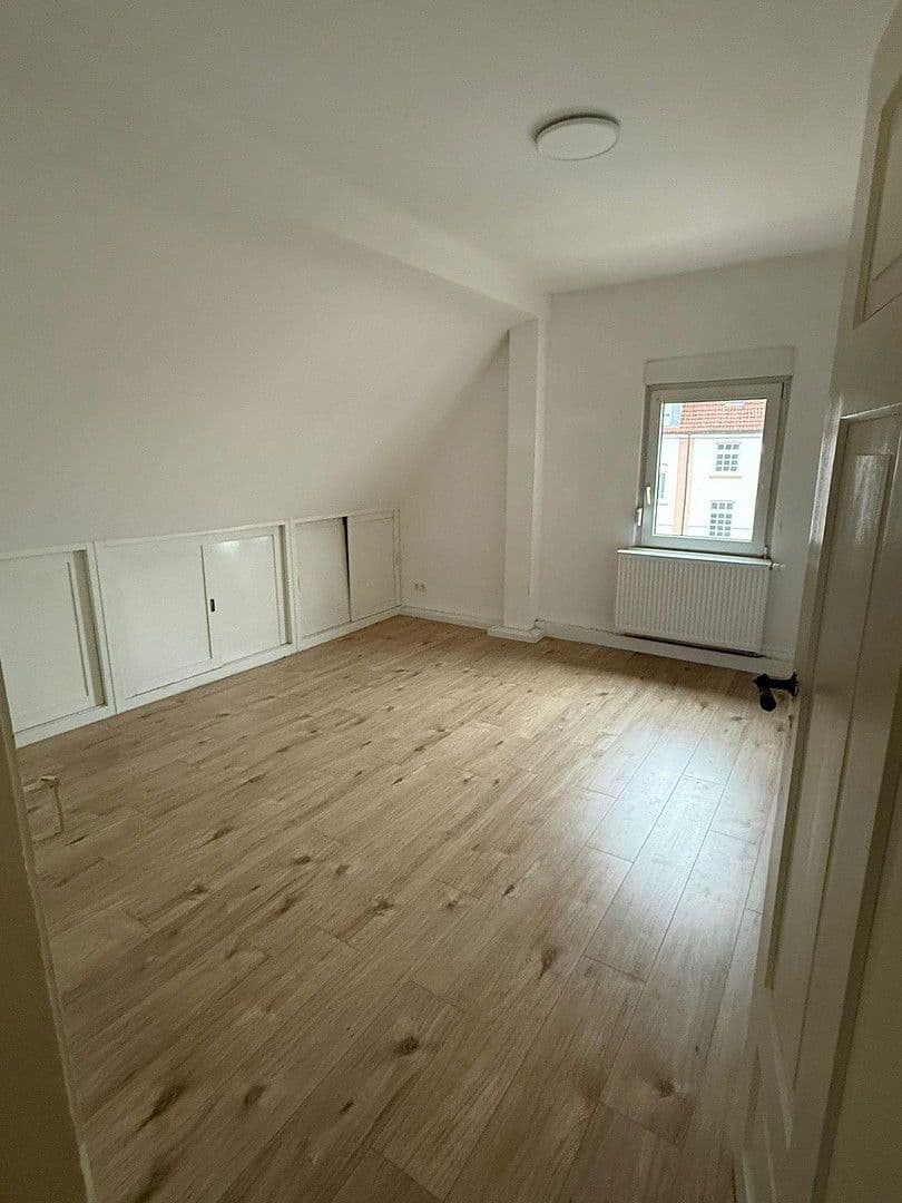 Prenájom bytu 3-izbový 116 m², Herxheim bei Landau/Pfalz, Porýnie-Falcko Prenájom bytu 3-izbový 116 m², Herxheim bei Landau/Pfalz, Porýnie-Falcko