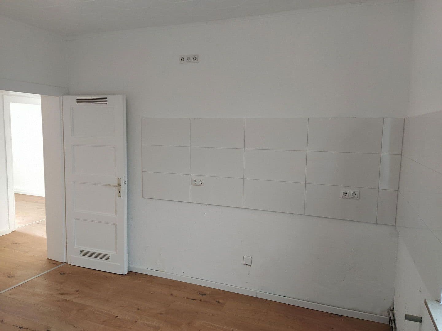 Prenájom bytu 3-izbový 65 m², Zeppelinstraße 139, Mönchengladbach, Severné Porýnie - Westfálsko Prenájom bytu 3-izbový 65 m², Zeppelinstraße 139, Mönchengladbach, Severné Porýnie - Westfálsko