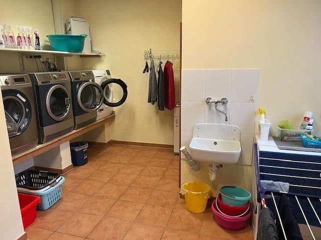 Predaj domu 588 m², pozemek 631 m², Doberlug-Kirchhain, Brandenbursko Predaj domu 588 m², pozemek 631 m², Doberlug-Kirchhain, Brandenbursko